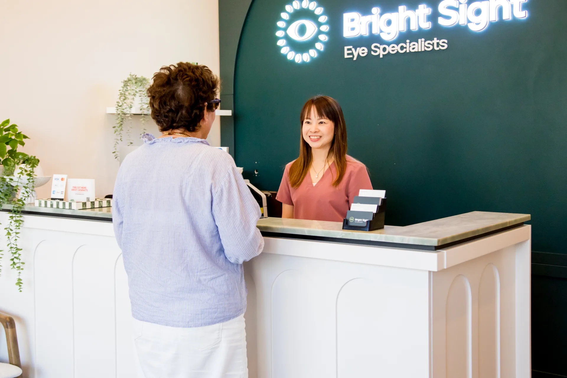 Advanced eye-care technology and consulting environment